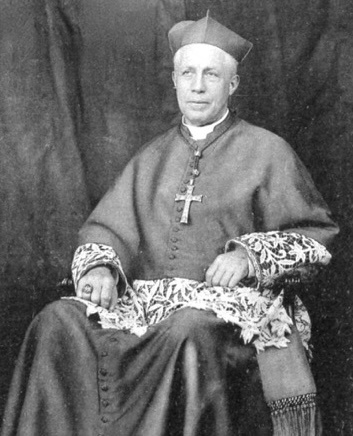 Mgr de Durfort en 1926