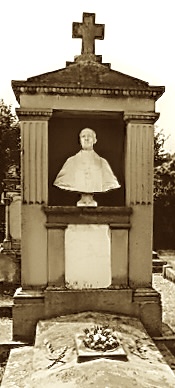 Le monument spulcral de Mgr Herscher au cimetire de Hettenschlag